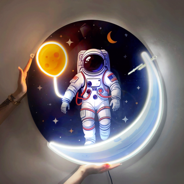 lampka nocna astronauta